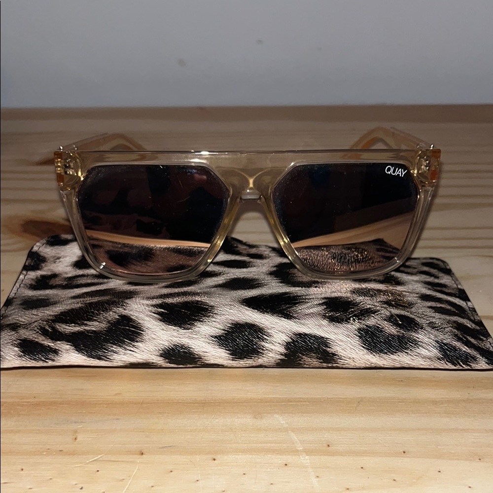 Jaclyn Hill x Quay “Very Busy” Sunglasses with Leopard Case